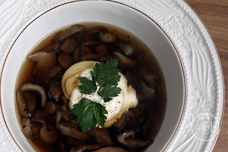 Грибной суп с яйцом