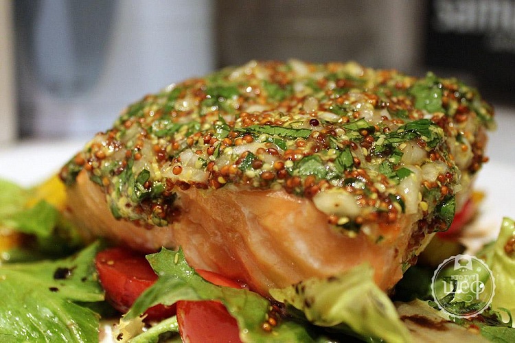 Лосось с горчичным соусом