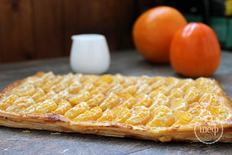 Пирог с мандаринами и кремом сабайон